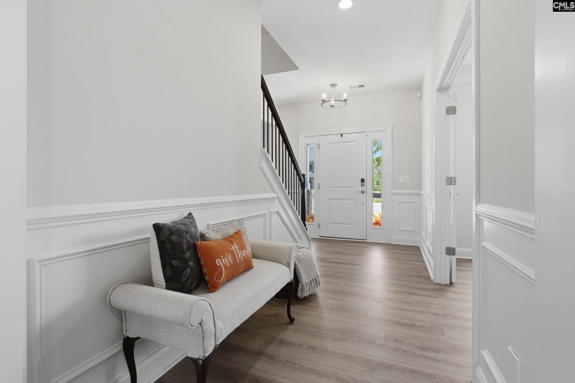 527 Radnor Hunt Court Photo 4