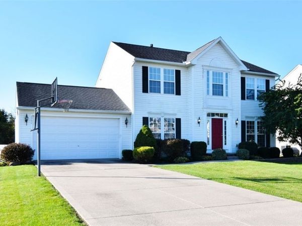 2752 Pinegate Drive , Norton, OH 44203