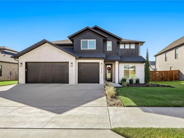 4304 S 87th Place , Bentonville, AR 72713