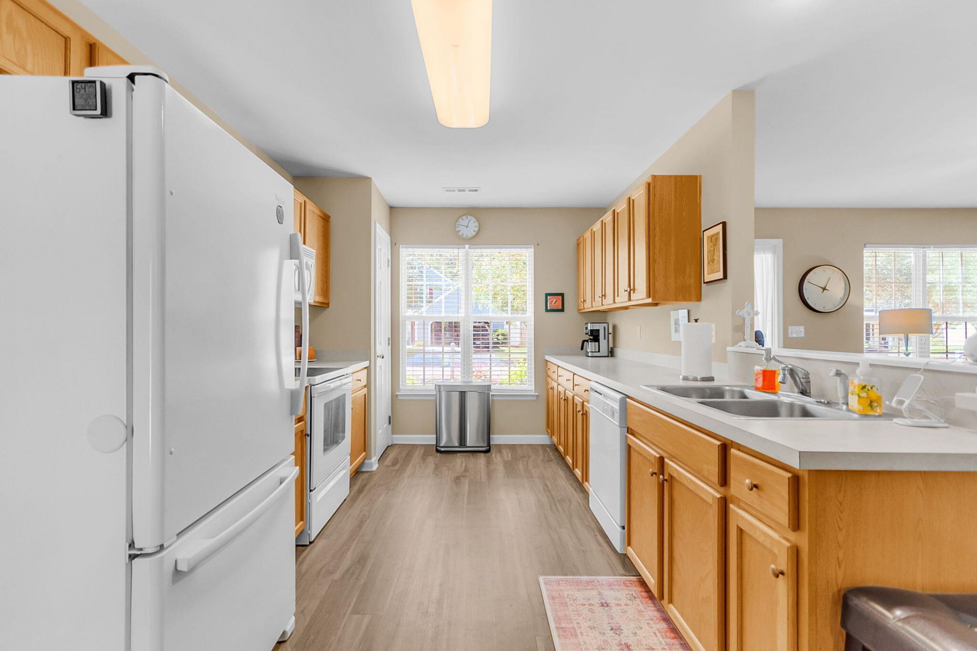 9013 Robins Nest Way Photo 10