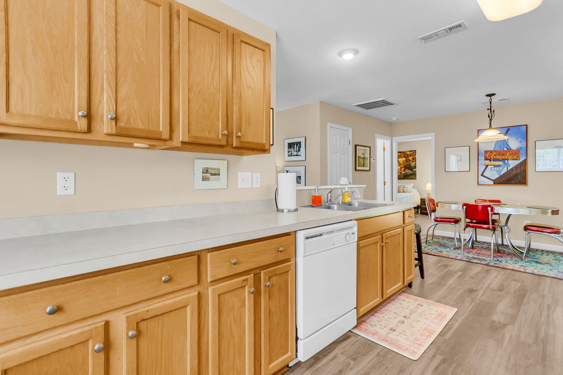 9013 Robins Nest Way Photo 11