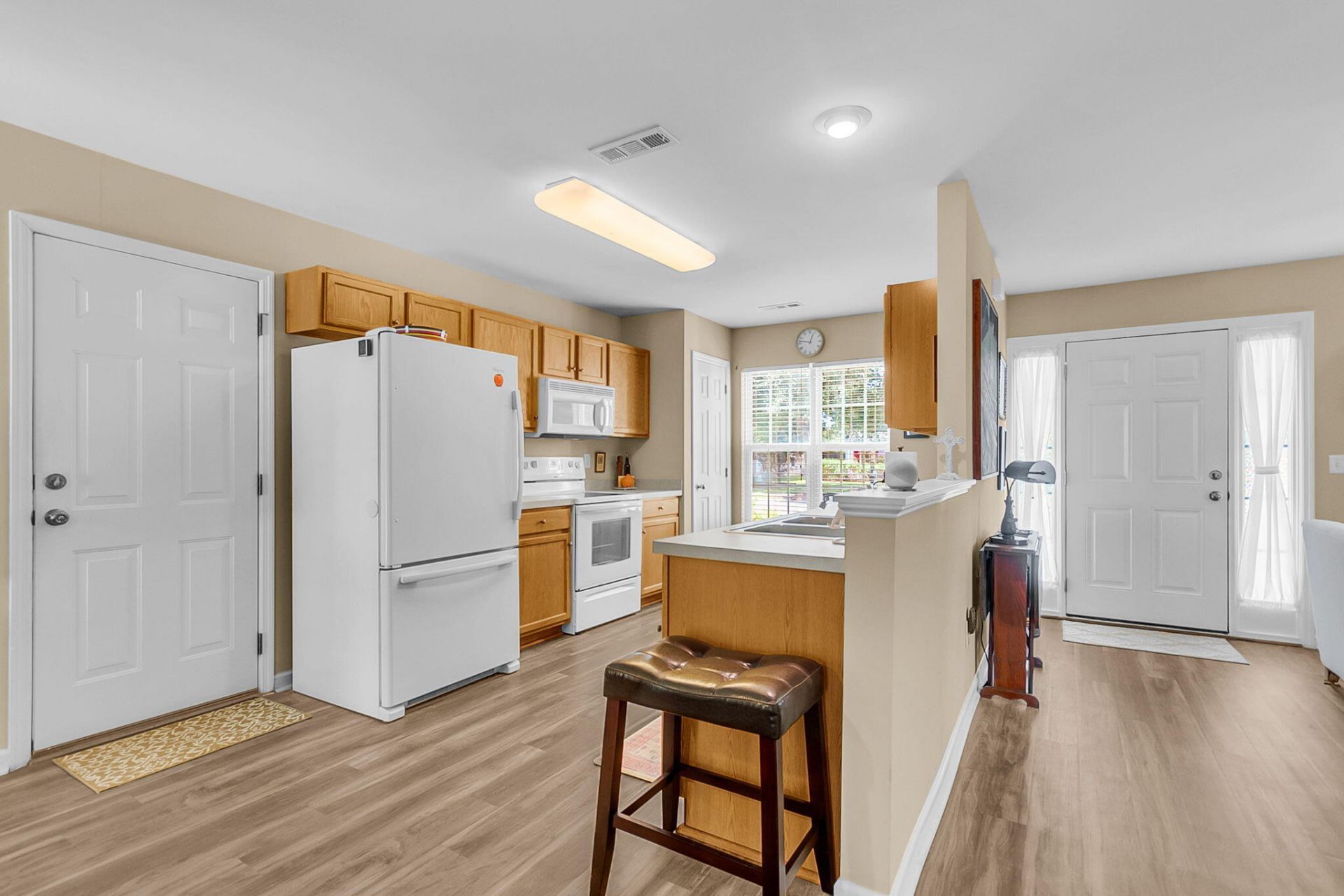 9013 Robins Nest Way Photo 9