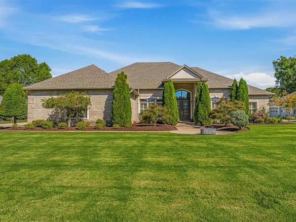 1208 Pintail Cove , Kennett, MO 63857