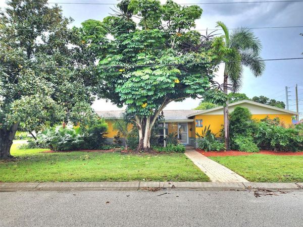 1345 39TH STREET N, ST PETERSBURG, FL 33713