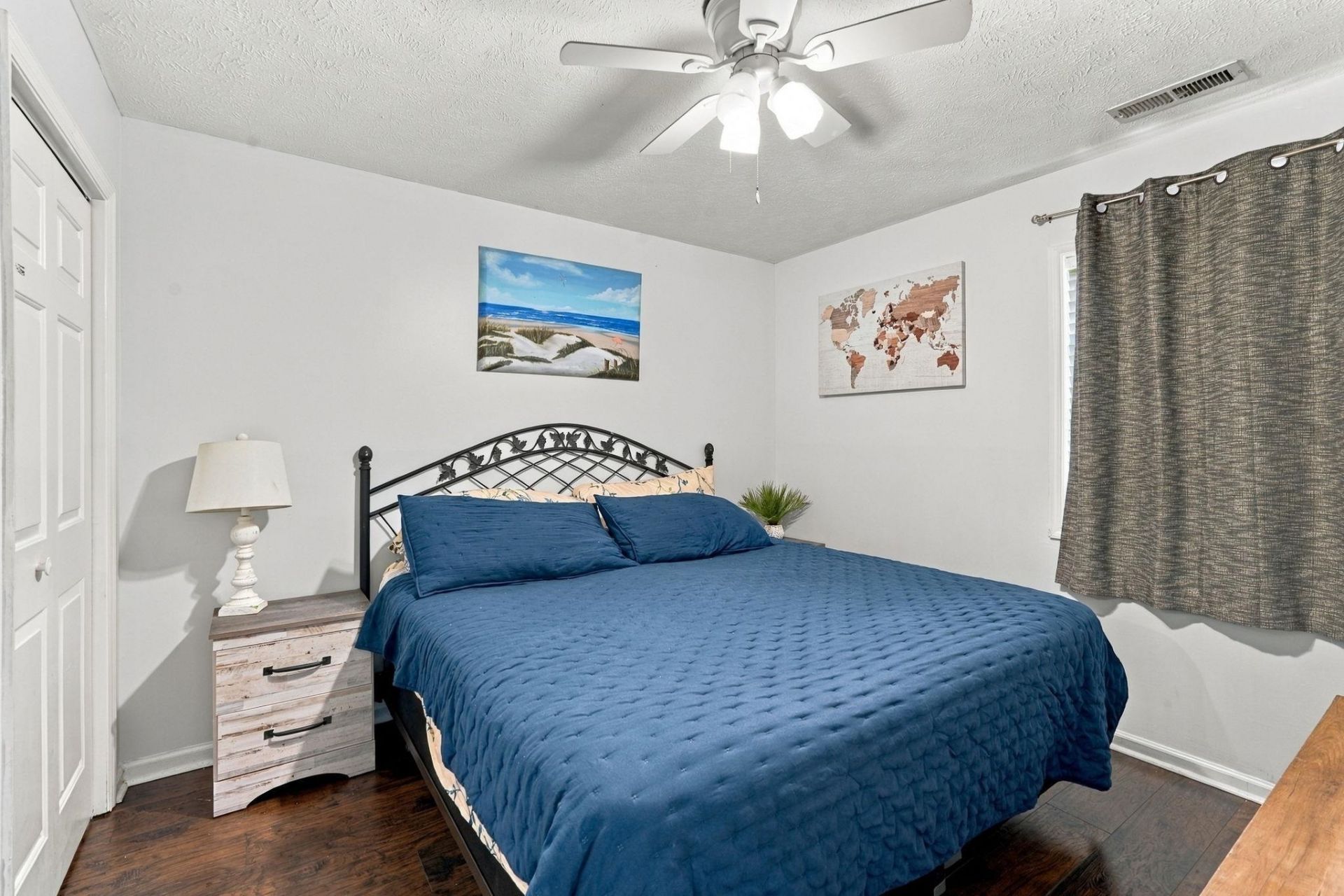 593 Blue River Ct. Photo 13