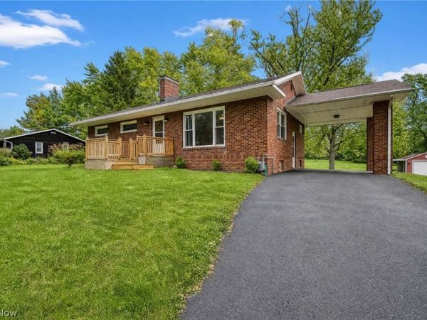 3864 State Road S, Ashtabula, OH 44004
