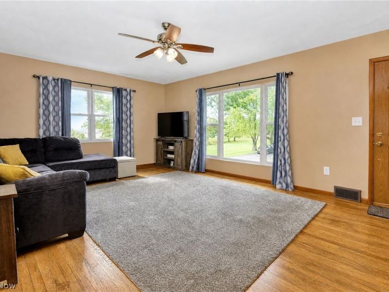 3864 State Road S, Ashtabula, OH 44004 Photo 10