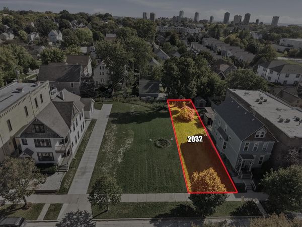 2032 N PALMER STREET, Milwaukee, WI 53212