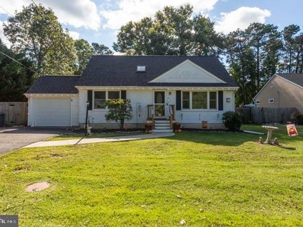 37 MERMAID DRIVE, MANAHAWKIN, NJ 08050
