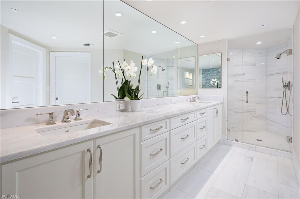 3991 Gulf Shore Blvd N, Unit 301, Naples, FL 34103 Photo