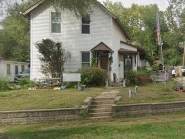 319 E SUPERIOR Street, MISSOURI VALLEY, IA 51555
