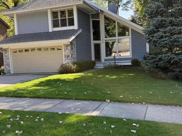 1043 Wild Ginger Trail, Haslett, MI 48840