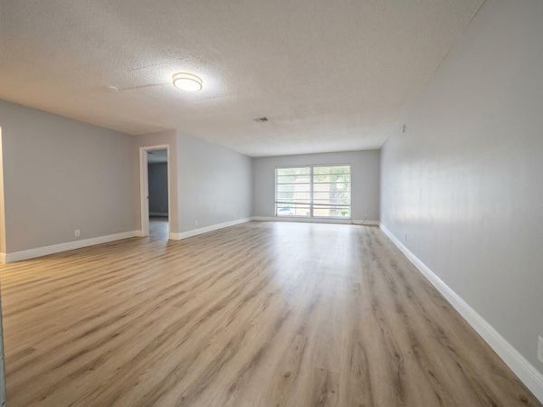1740 NW 60TH Avenue, Unit 10, Sunrise, FL 33313