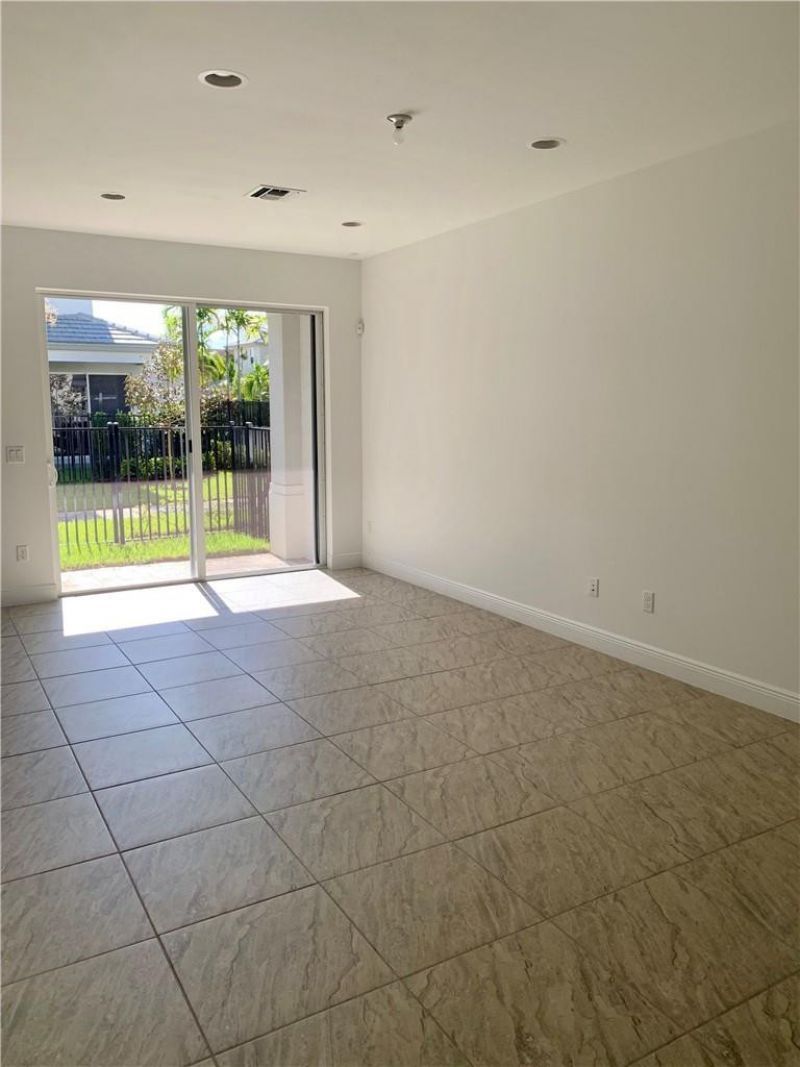 6935 Pines Circle, Unit 16, Coconut Creek, FL 33073 Photo