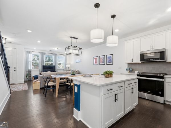 1506 Pinedale Crescent NW, Unit 101, Atlanta, GA 30318