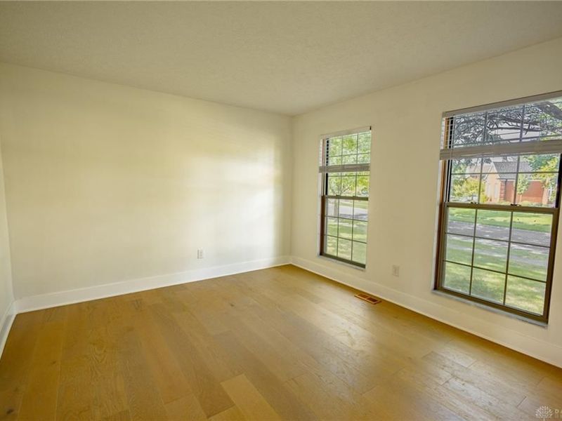 4581 Huntwicke Drive, Hilliard, OH 43026 Photo 6
