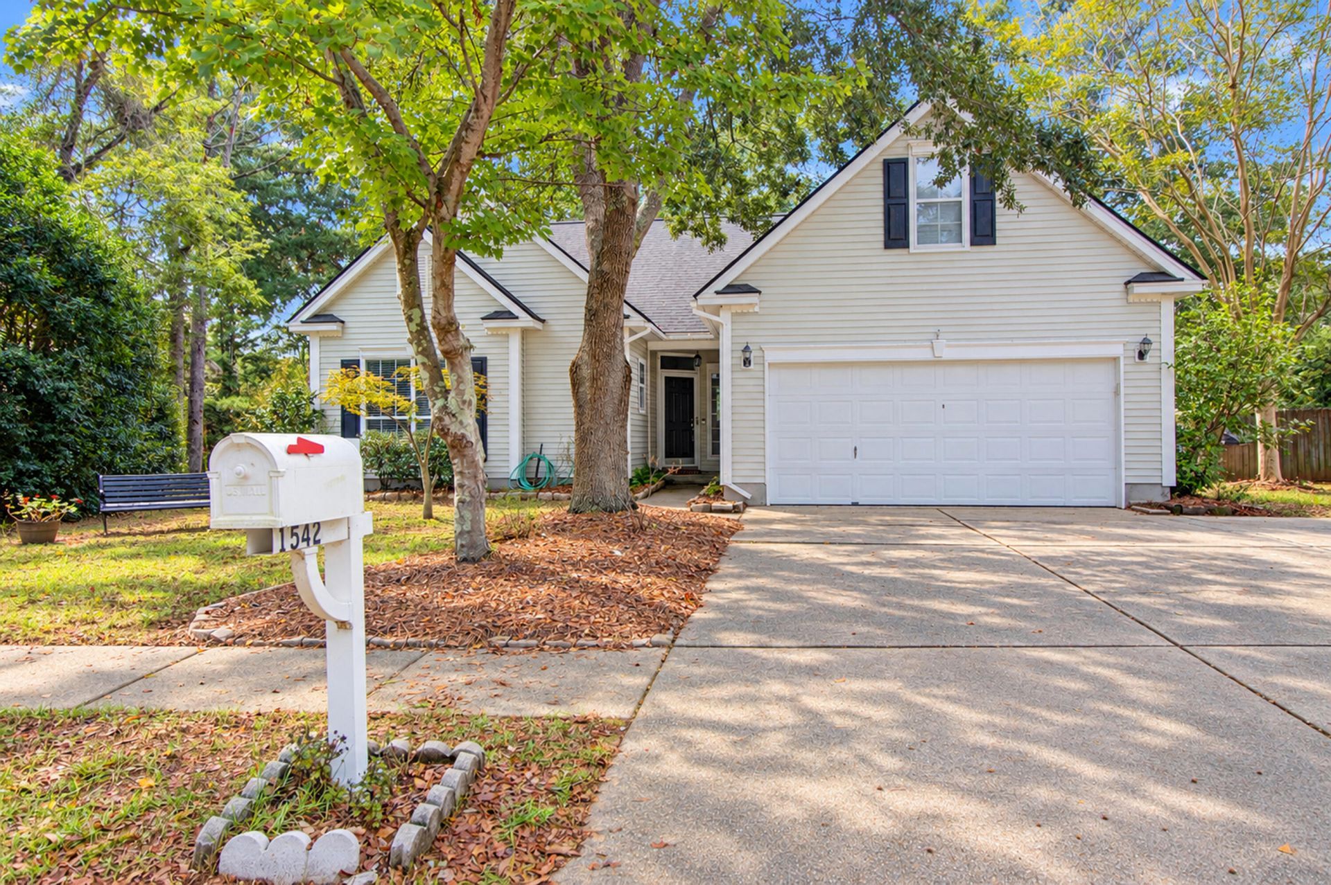 1542 Harborsun Drive Photo 16