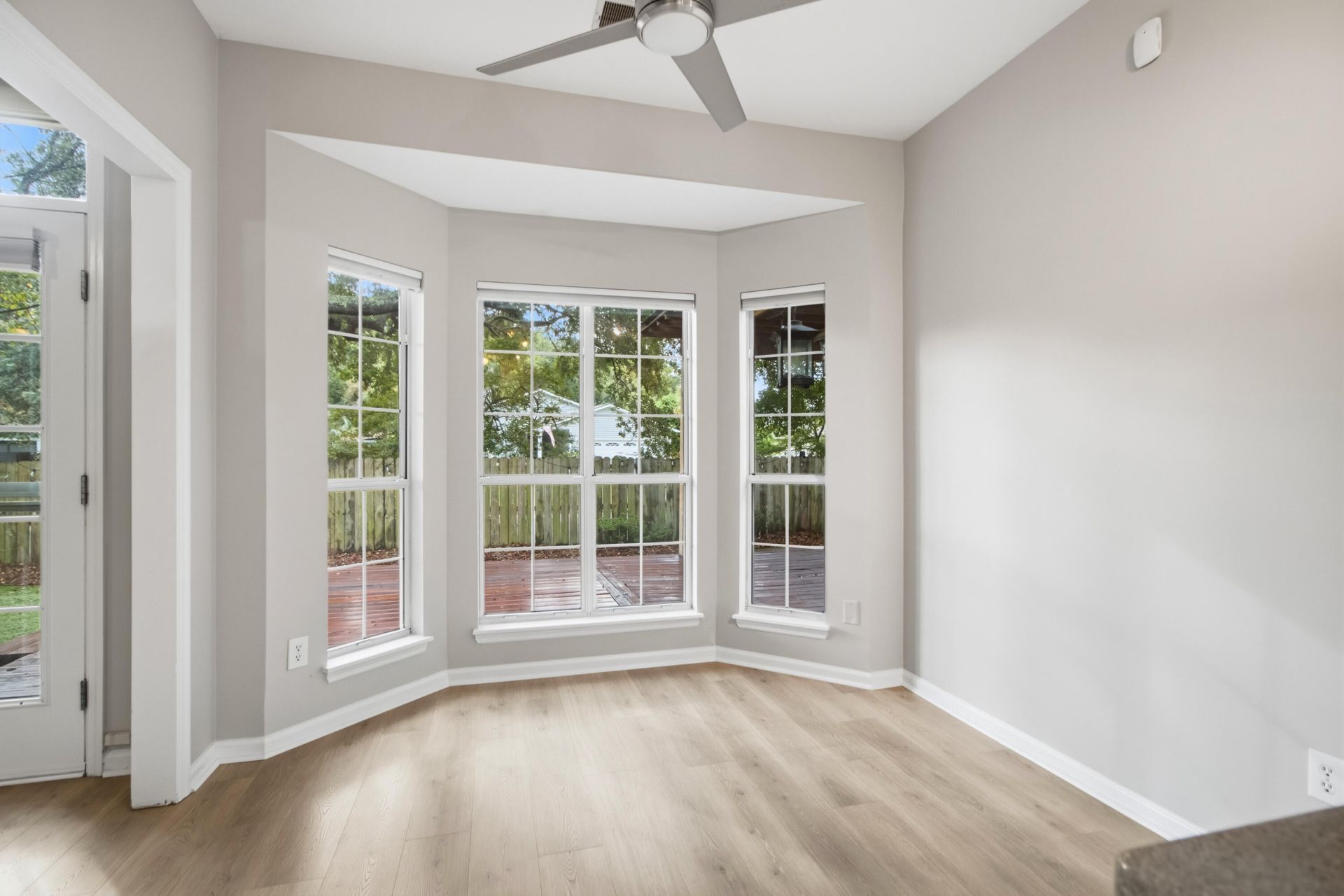 1542 Harborsun Drive Photo 30
