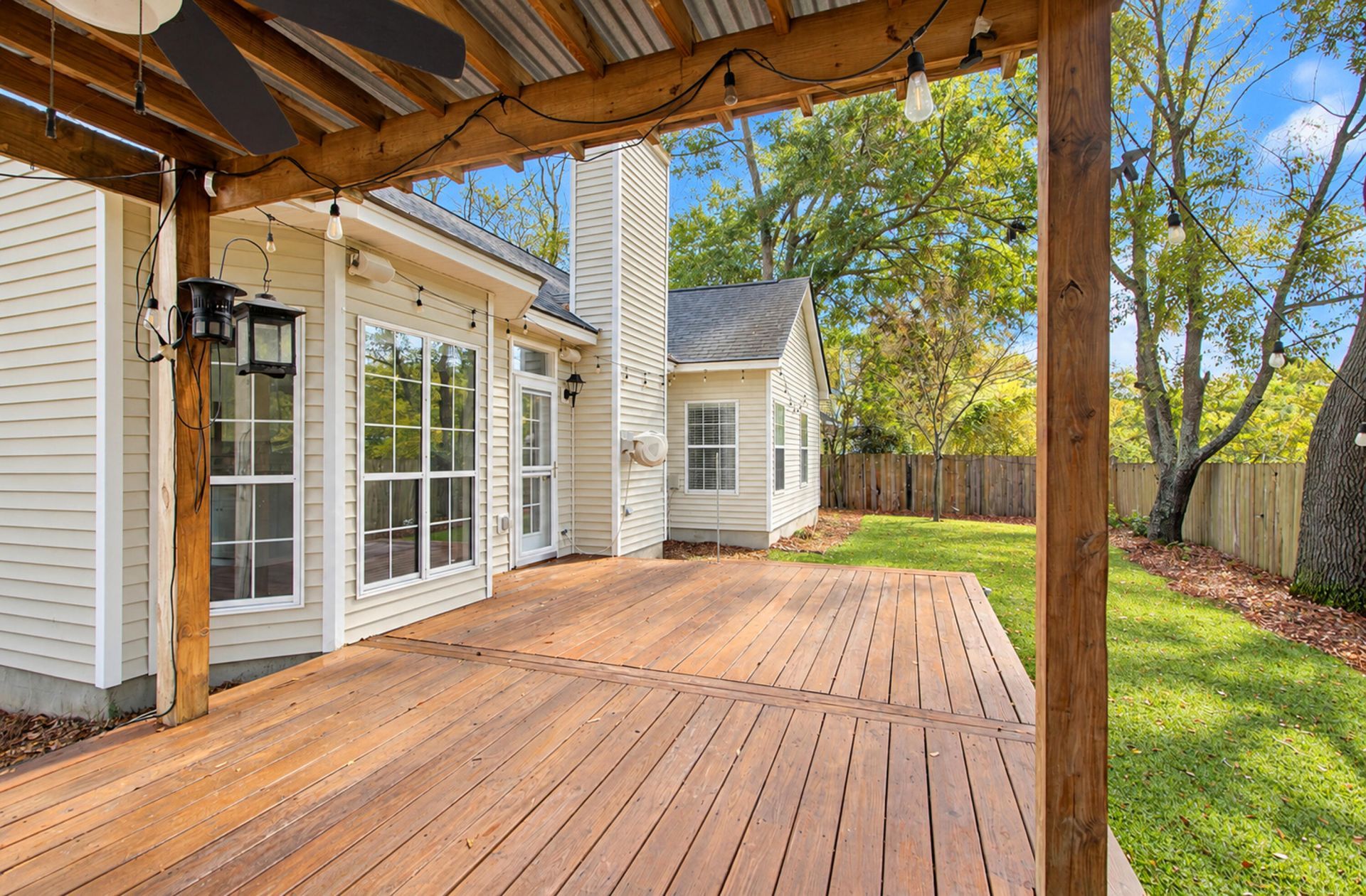 1542 Harborsun Drive Photo 46