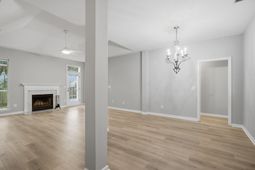 1542 Harborsun Drive photo 4