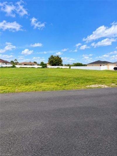 1406 NE 6th Pl , Cape Coral, FL 33909 Photo