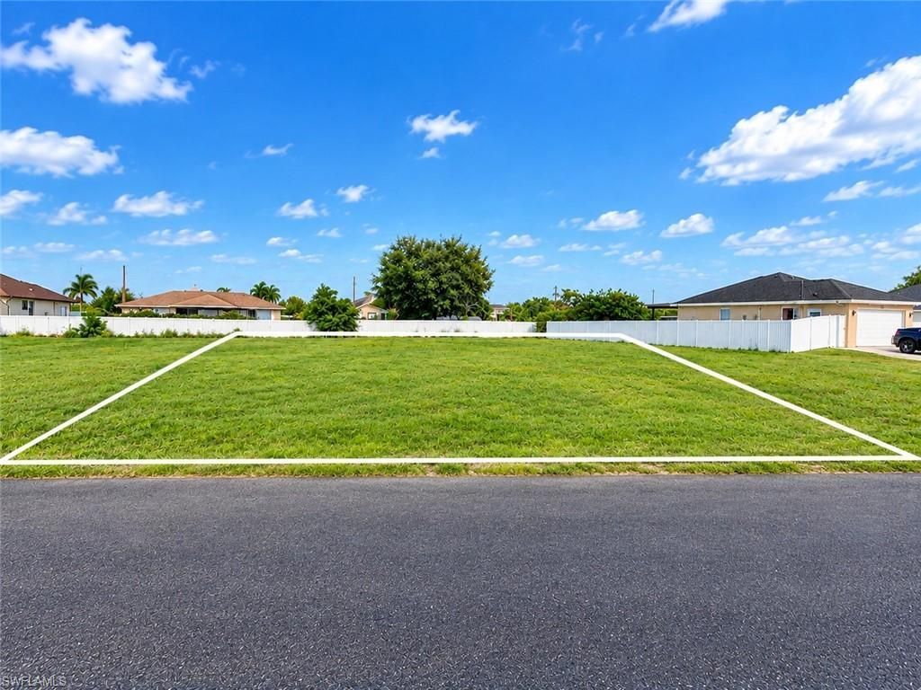 1406 NE 6th Pl , Cape Coral, FL 33909 Photo