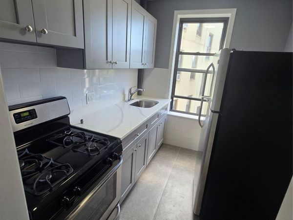 4710 Laurel Hill Boulevard , Unit 3D, Woodside, NY 11377