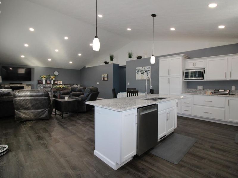 3255 W Lakeshore Drive, Port Clinton, OH 43452 Photo 54
