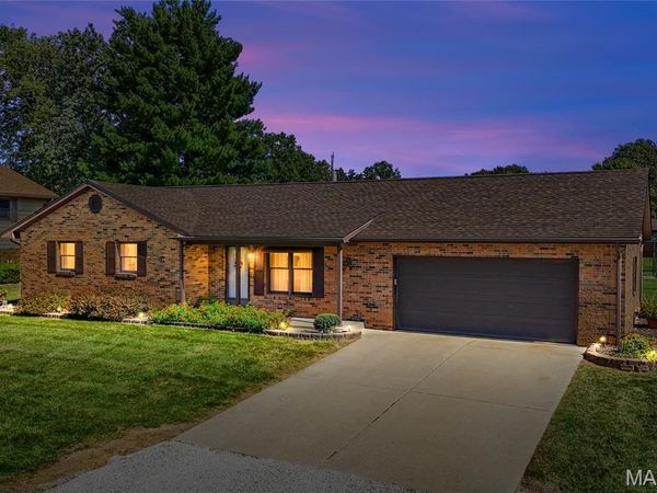 2 Carol Drive , Waterloo, IL 62298