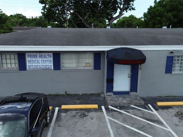280 NW 183rd St , Miami Gardens, FL 33169