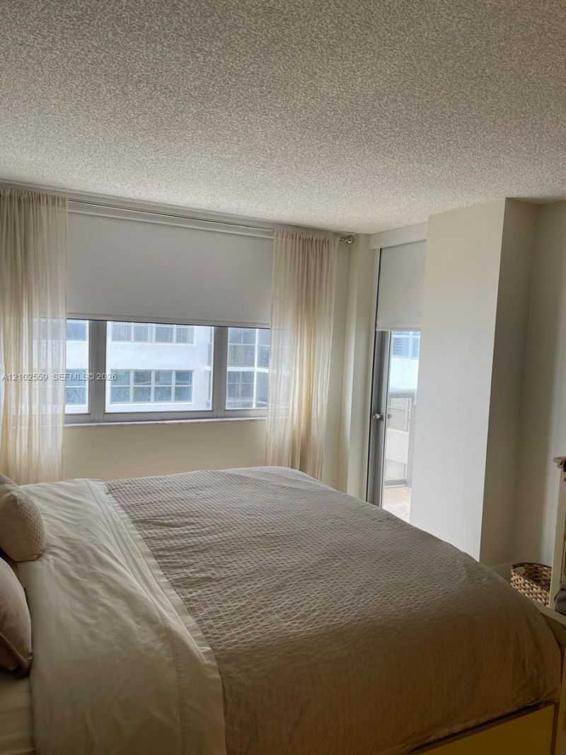 6039 Collins Ave, Unit 1006, Miami Beach, FL 33140 Photo