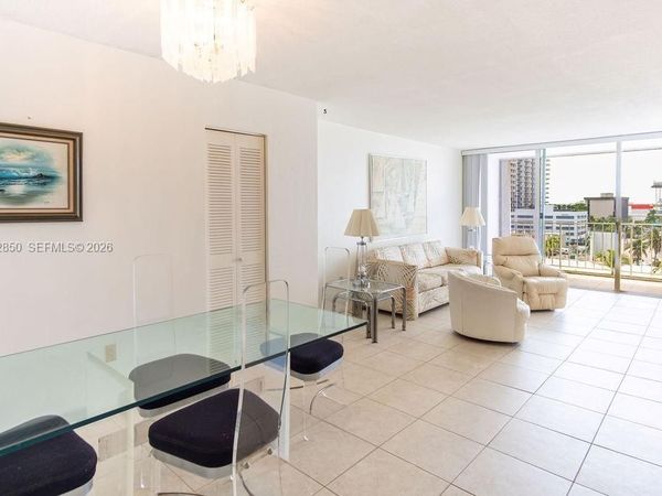 1865 79th St Cswy , Unit 8A, North Bay Village, FL 33141