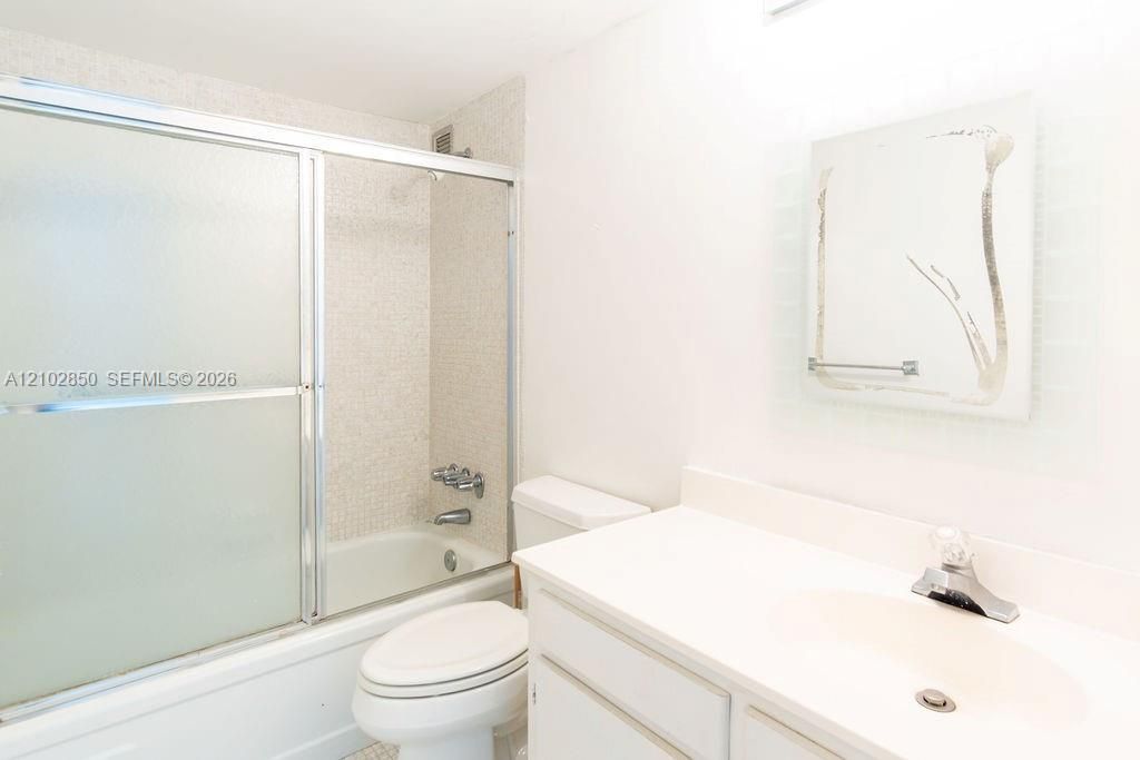 1865 79th St Cswy , Unit 8A, North Bay Village, FL 33141 Photo