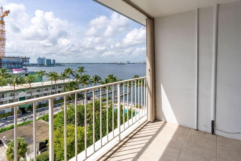 1865 79th St Cswy , Unit 8A, North Bay Village, FL 33141 Photo