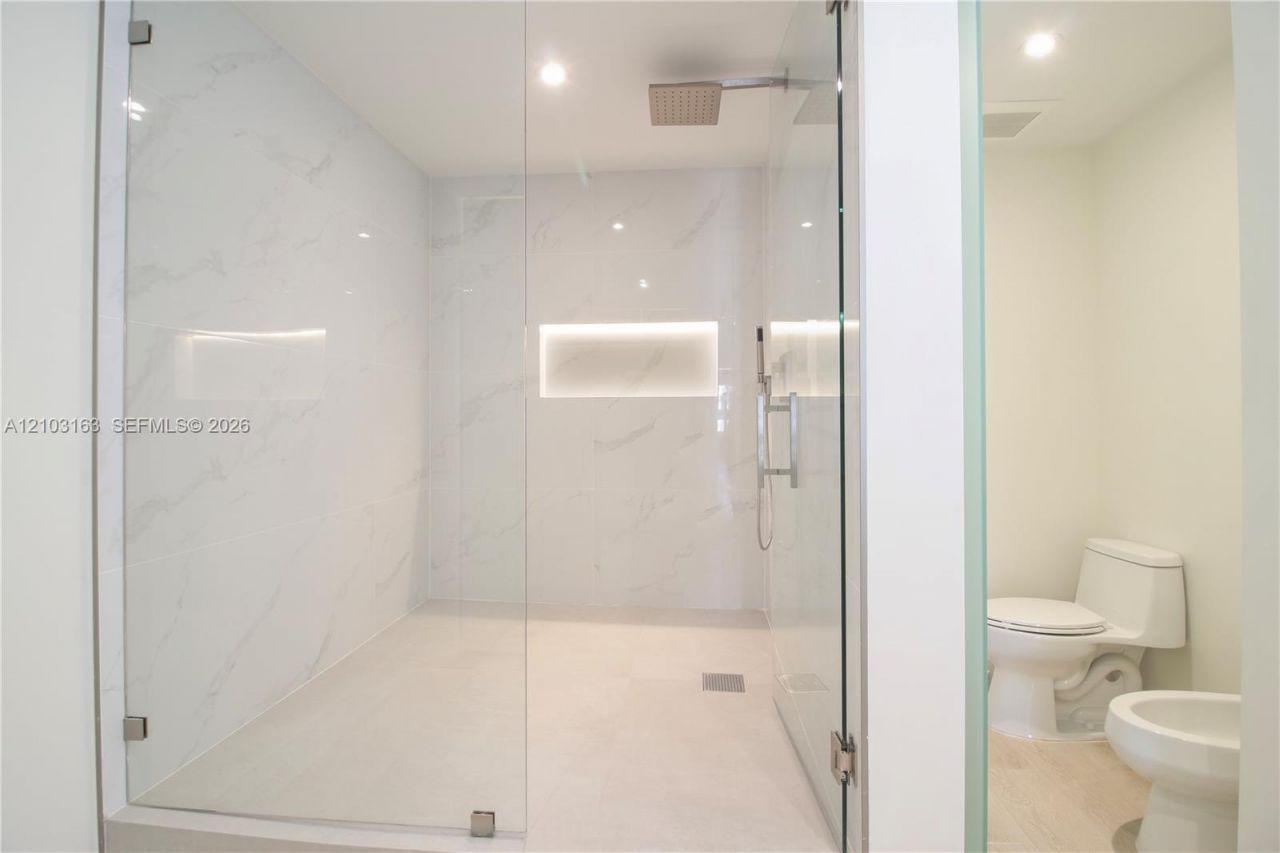 151 Crandon Blvd , Unit 540, Key Biscayne, FL 33149 Photo