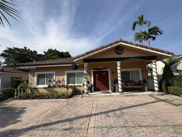 3533 SW 12th St , Miami, FL 33135