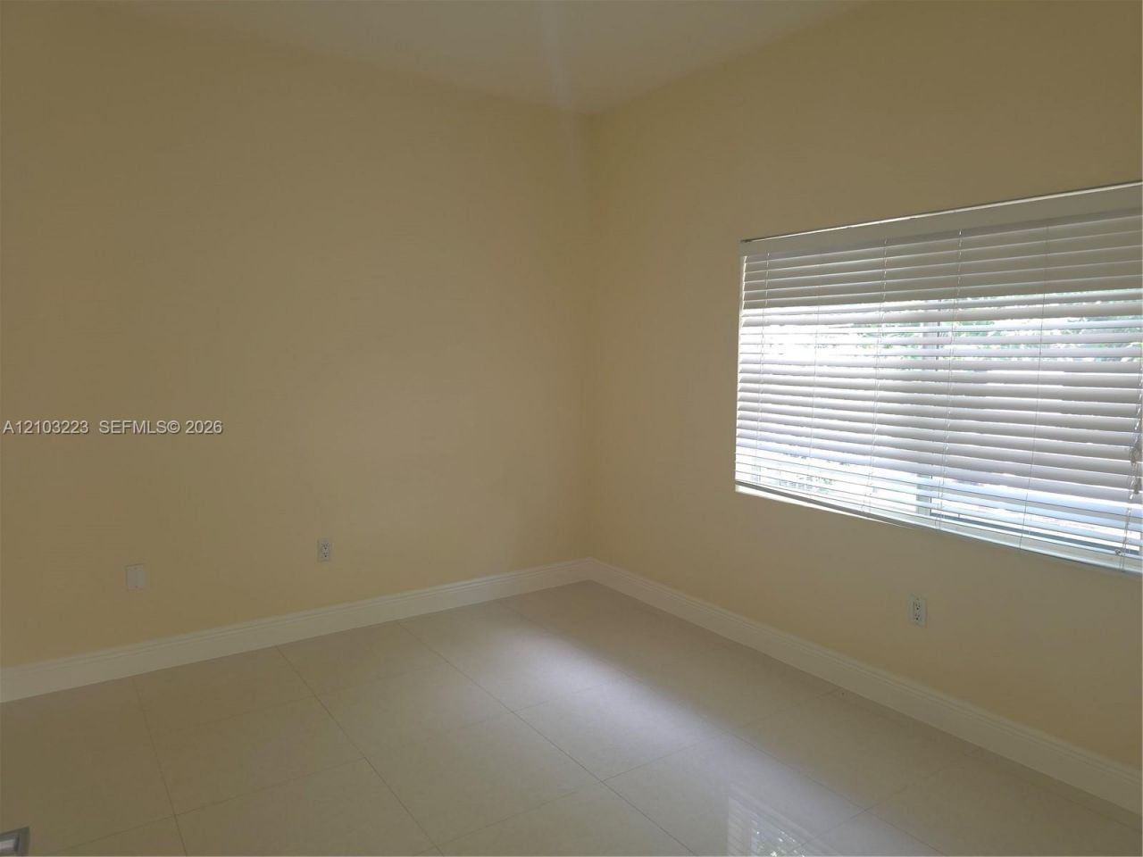 3533 SW 12th St , Miami, FL 33135 Photo