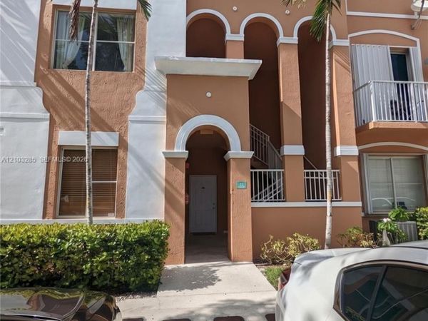 17650 NW 73rd Ave , Unit 208-18, Hialeah, FL 33015