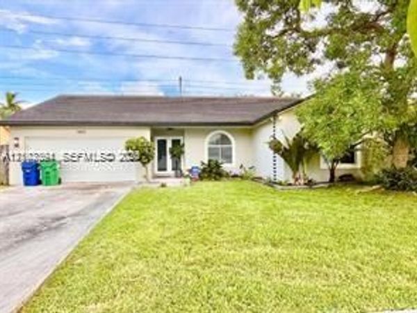 14810 SW 151st Ter , Miami, FL 33196