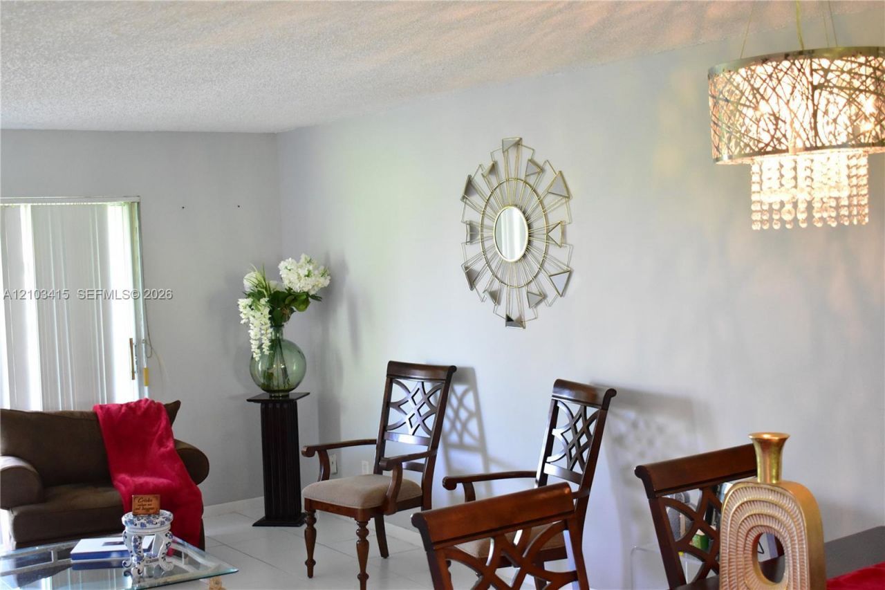 9020 Sunrise Lakes Blvd , Unit 304, Sunrise, FL 33322 Photo