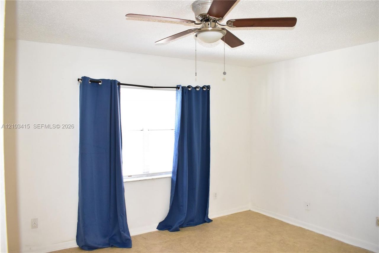 9020 Sunrise Lakes Blvd , Unit 304, Sunrise, FL 33322 Photo
