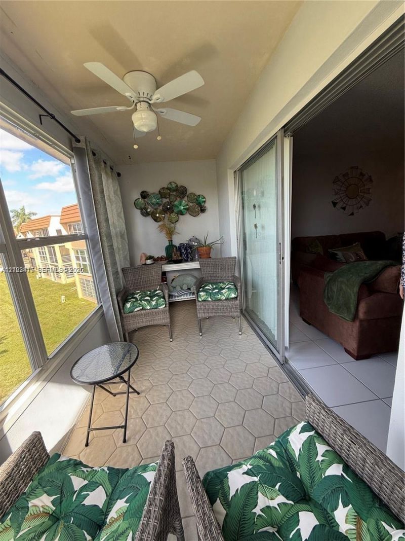 9020 Sunrise Lakes Blvd , Unit 304, Sunrise, FL 33322 Photo