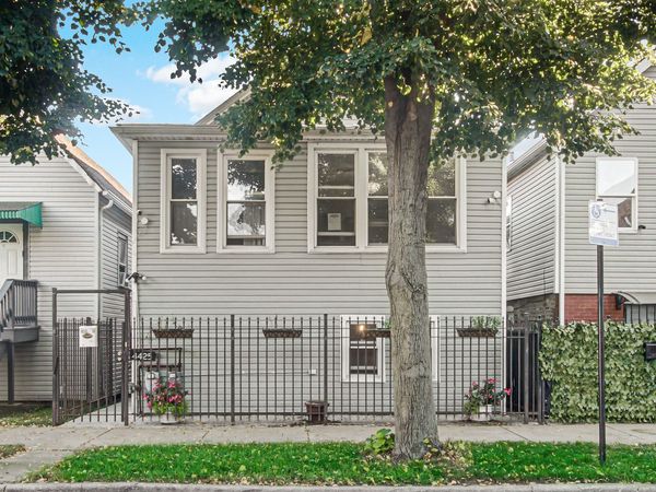 4425 W Carroll Avenue , Chicago, IL 60624