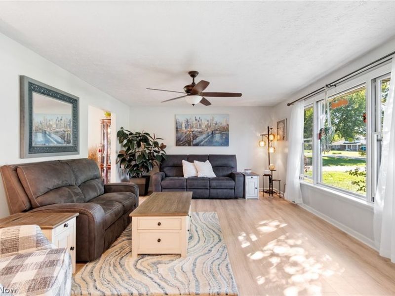 1173 Desert Street NE, Uniontown, OH 44685 Photo 16