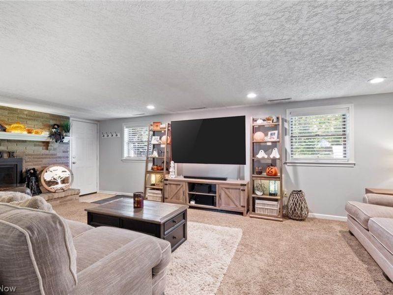 1173 Desert Street NE, Uniontown, OH 44685 Photo 19