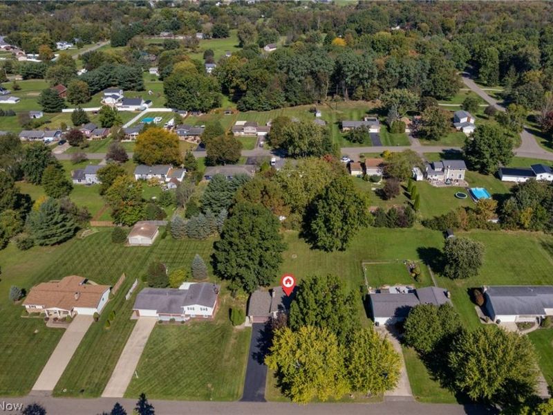 1173 Desert Street NE, Uniontown, OH 44685 Photo 32