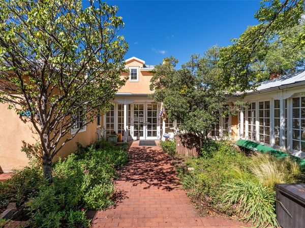 1000 Paseo de Peralta , Santa Fe, NM 87501