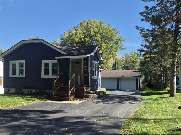 W277N2836 Chicago Ave, Pewaukee, WI 53072