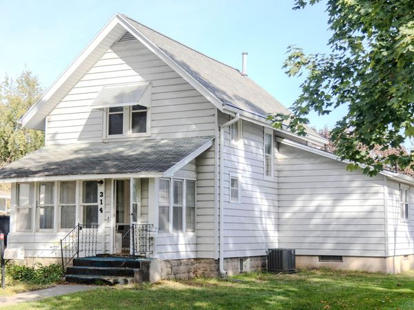 314 Pennsylvania Avenue, Story City, IA 50248