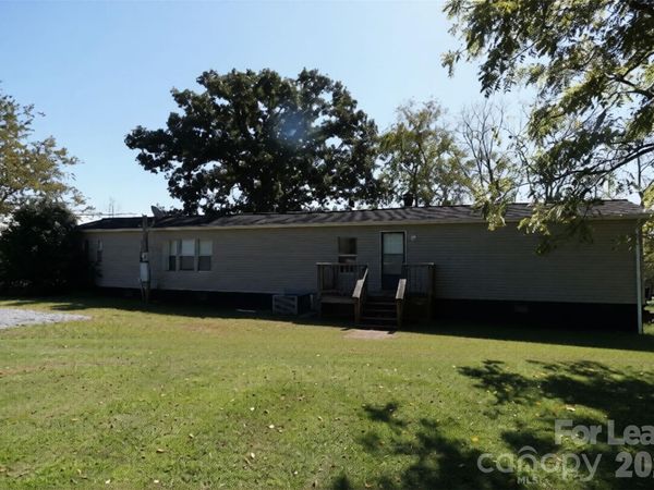 2689 Robinson Road , Newton, NC 28658